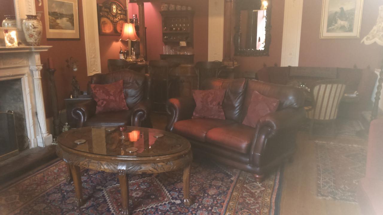 Hotel Disblair House Newmacher Esterno foto